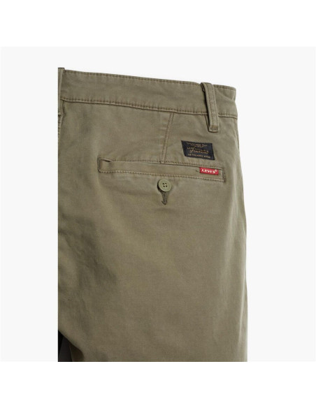 Pantalón Levi´s® chino standard verde