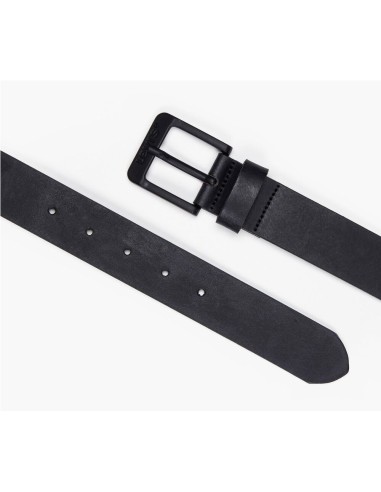 Cinturón Levi´s® Free Con Hebilla Metálica NEGRO