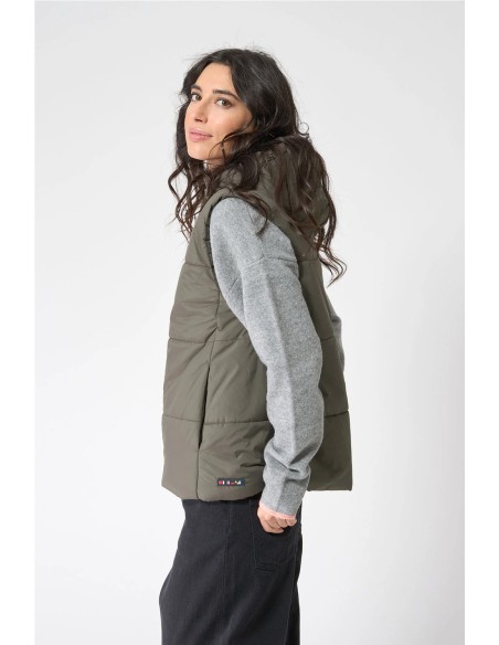 Chaleco Batela acolchado ligero con capucha