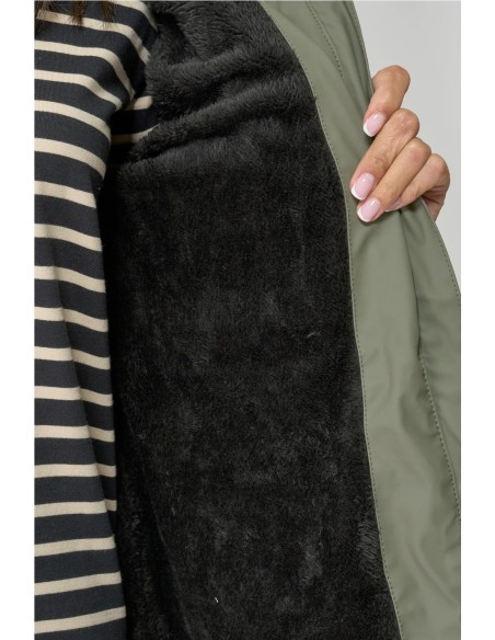 Chubasquero Batela con forro de pelo largo MULLED BASIL