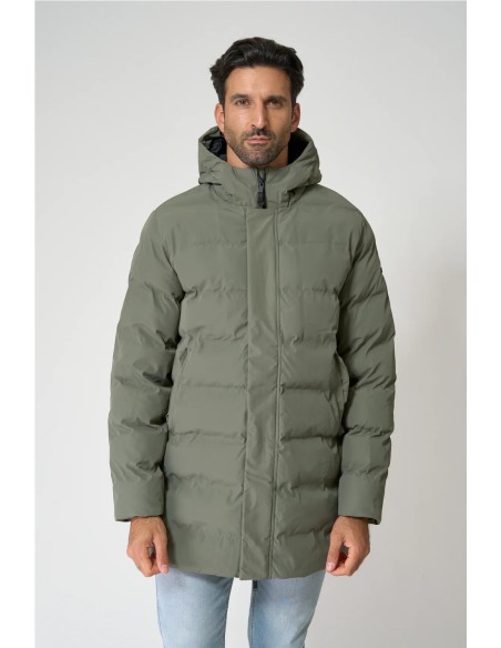 Abrigo puffy o chubasquero Batela 100% impermeable con capucha MULLED BASIL