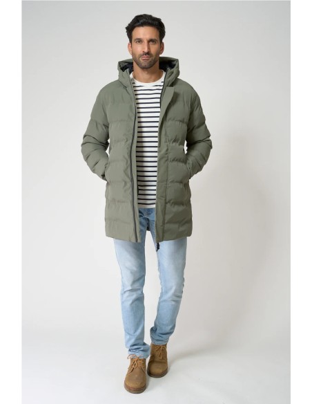 Abrigo puffy o chubasquero Batela 100% impermeable con capucha MULLED BASIL